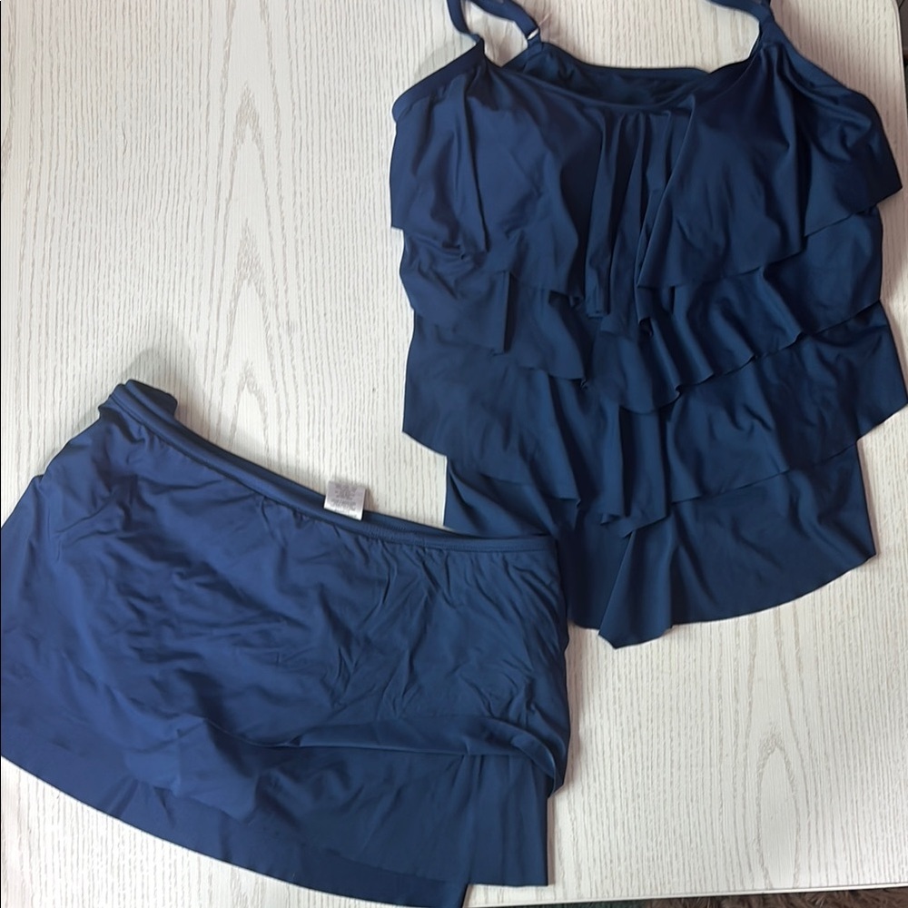 Chic Blue Bikini Set with Classic Design - Picture 3 of 14